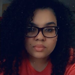 Meet your Posher, Jenicel